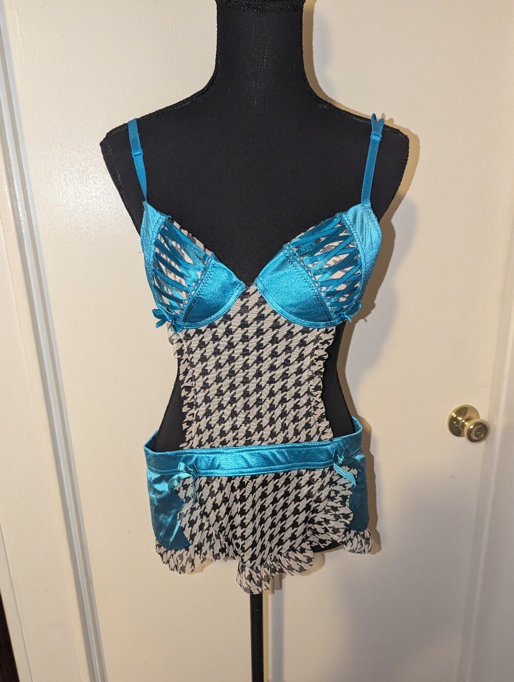Alice In Wonderland Rave Wear - Picture 15 of 16